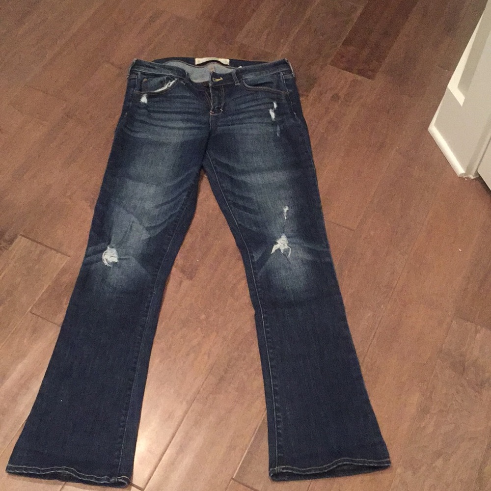 Size 8 Abercrombie distressed jeans
